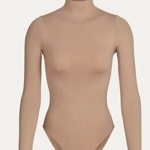 SKIMS  Bodysuit long sleeve high neck